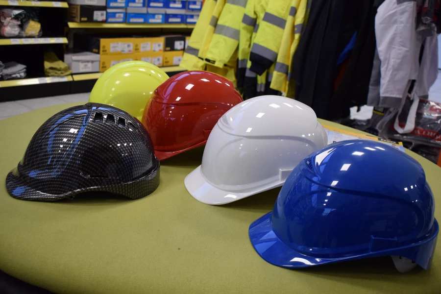 Helly Hansen munkaruha a nyári hőségben